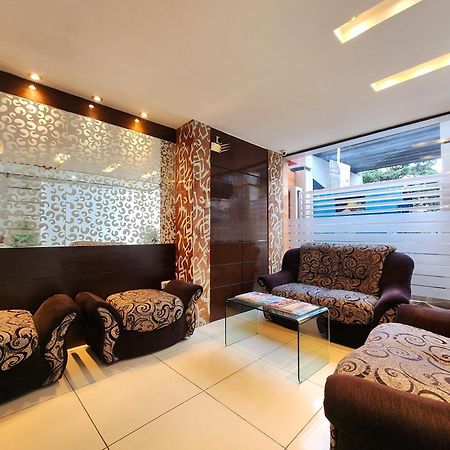 Hotel Lee International Kalkutta Kültér fotó