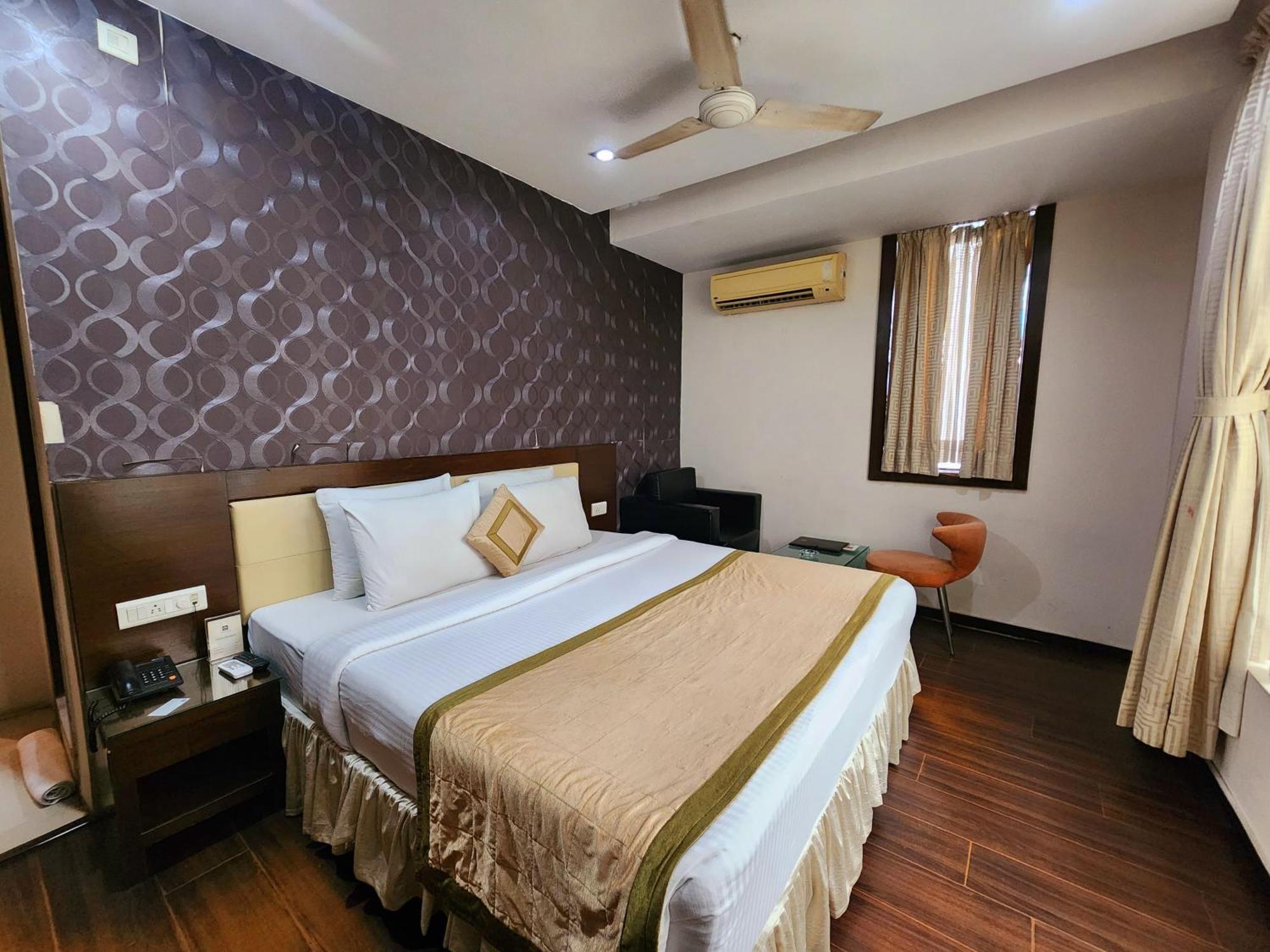 Hotel Lee International Kalkutta Kültér fotó